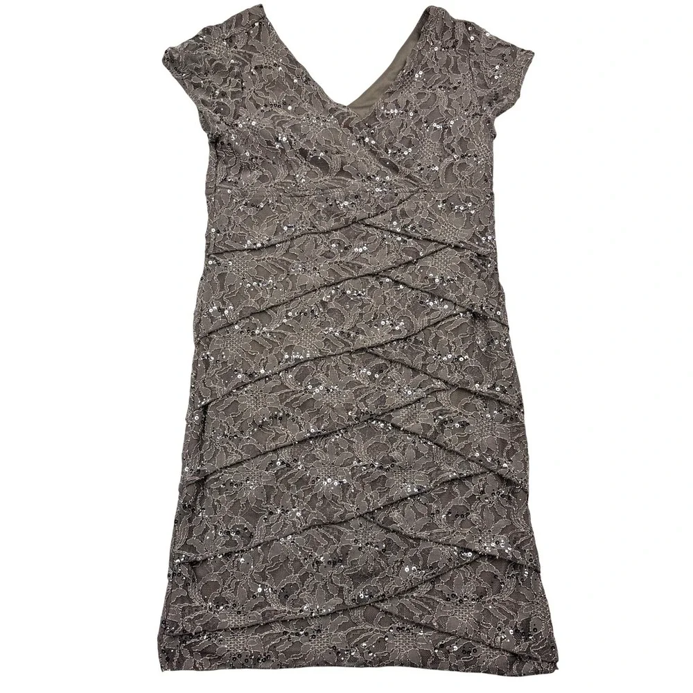 Scarlett Womens Gray Lace Sequin Tiered Cocktail Sheath Dress Size 16 Cap Sleeve